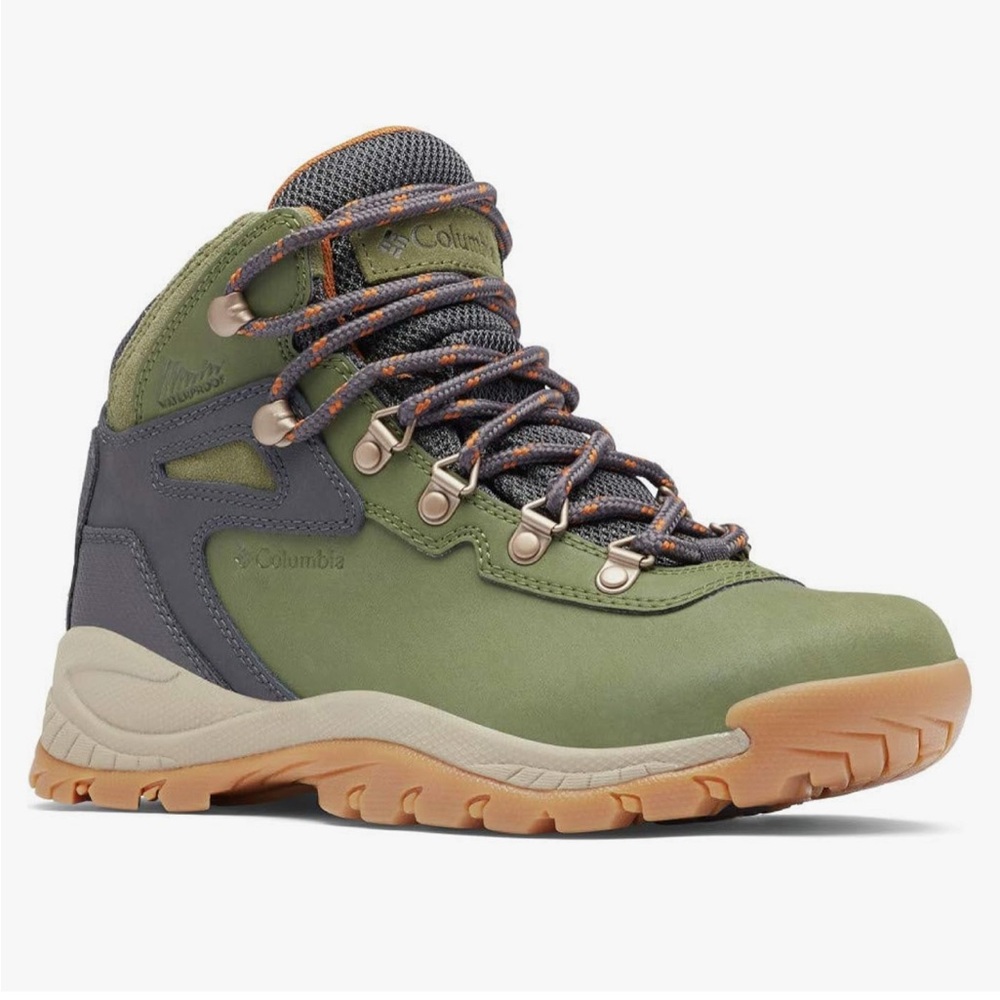 Columbia Green Hiking Boots